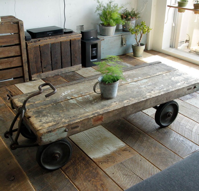 木製台車のテーブル