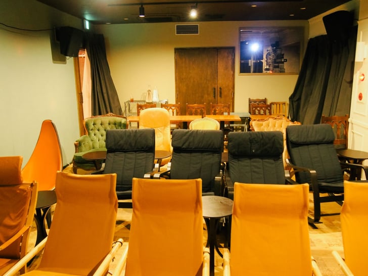 カフェシアター