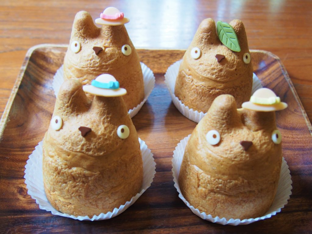 はむちゃんシュークリーム工房 世田谷代田】美味しいトトロに会える『白髭のシュークリーム工房