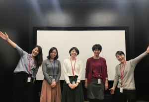 エプソンスクエア新宿での5名の集合写真