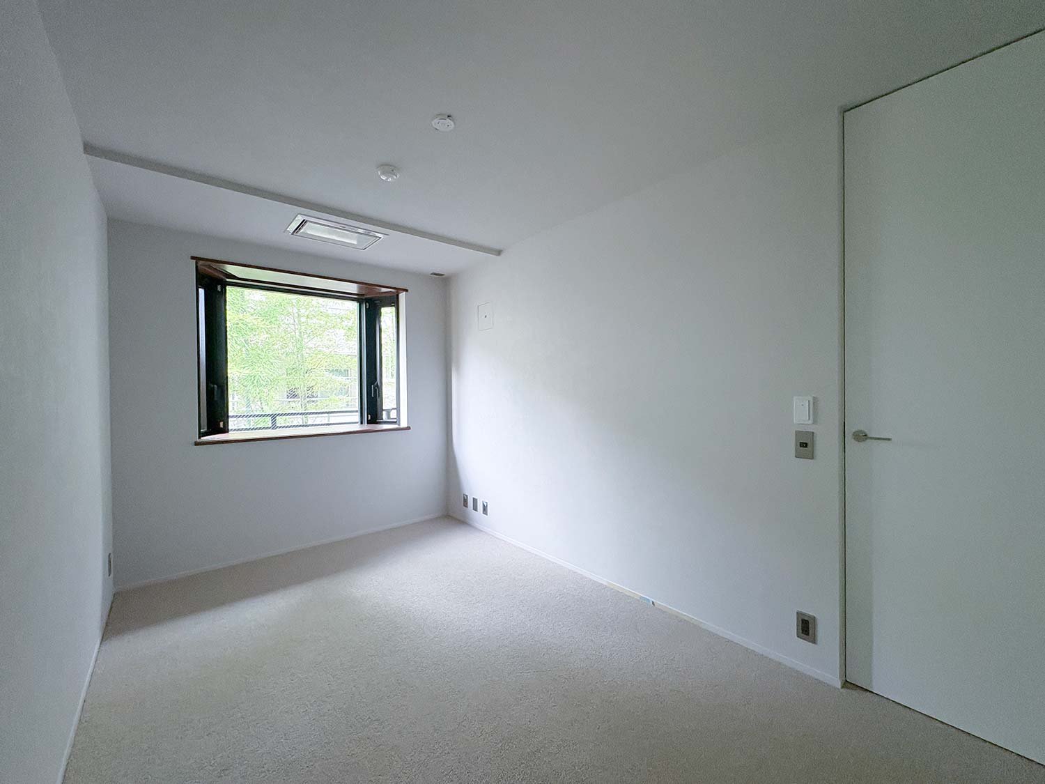 bedroom_8.1j2