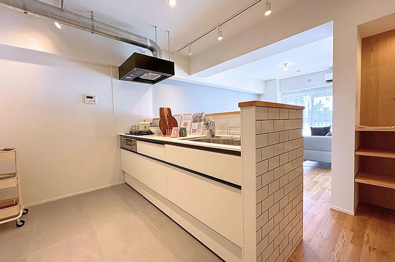 コスモ志村ロイヤルフォルム3