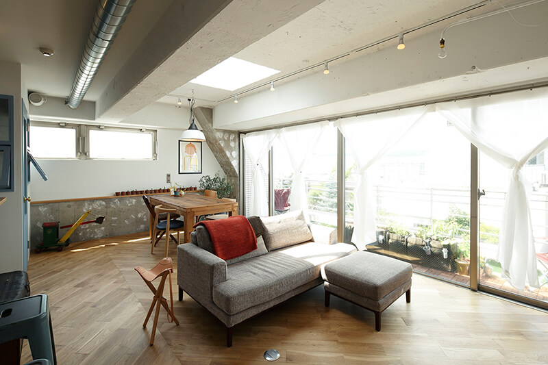 コンサバトリーとは？設置するメリット・デメリットと活用方法を紹介