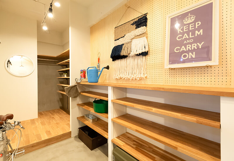 シューズクロークを設置して快適な玄関に！リノベーション事例も紹介