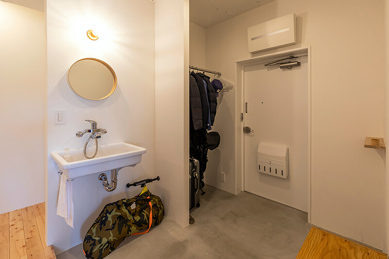 土間収納の魅力とは？設置前に考えたいポイントやリノベーション事例を紹介