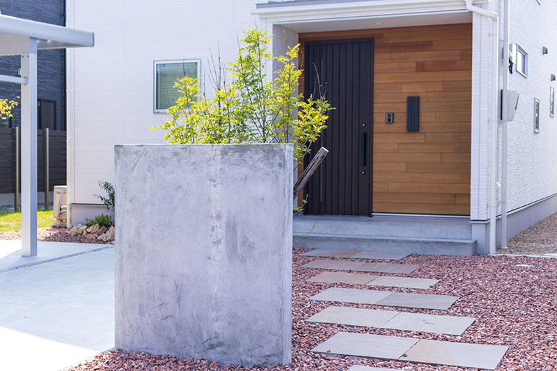 玄関をリフォームしたい！費用相場や押さえておきたいポイントを紹介